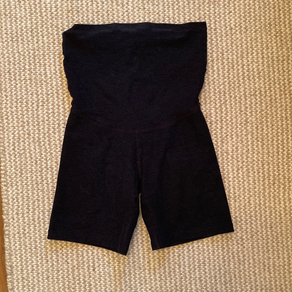 Beyond yoga maternity biker short